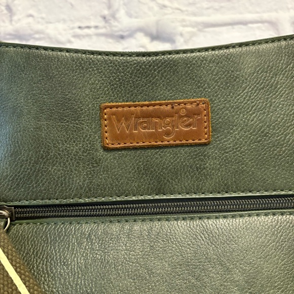 Wrangler distressed green faux leather crossbody purse - Picture 6 of 9